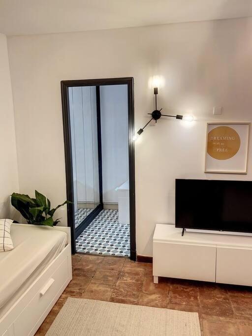 Ibiza -Sublime Studio Place De La Trinite- Netflix Leilighet Toulouse Eksteriør bilde